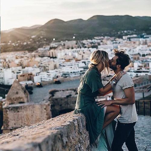 ¿Cuántas veces el hombre perfecto te ha salido rana? Mi visión de lo que es el hombre perfecto y cómo saber si tu novio es tu hombre ideal.
