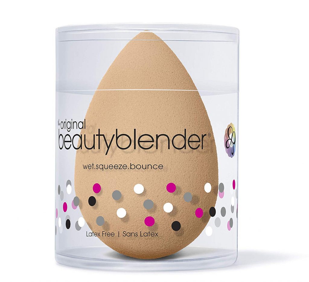 La esponja de maquillaje Beautyblender original consigue un acabado perfecto. Mi opinión, cómo maquillarse, cómo limpiar y qué productos usar