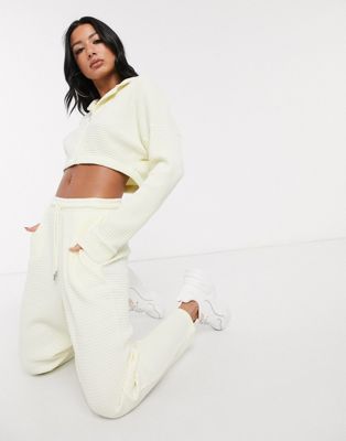 15 looks para trabajar cómoda desde casa sin perder el estilo. Algodón, lino, punto... Materiales suaves para teletrabajar guapa