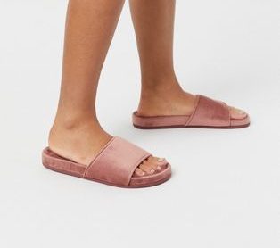 15 looks para trabajar cómoda desde casa sin perder el estilo. Algodón, lino, punto... Materiales suaves para teletrabajar guapa