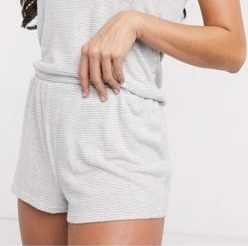 15 looks para trabajar cómoda desde casa sin perder el estilo. Algodón, lino, punto... Materiales suaves para teletrabajar guapa
