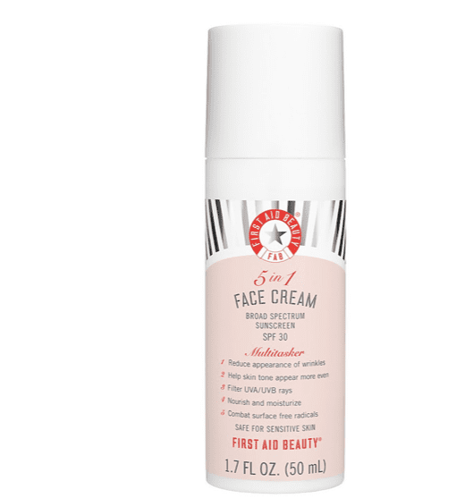 Mis pasos en el cuidado facial de día. Tónico, sérum, crema hidratante, limpiador, productos de belleza, ácido hialurónico, antioxidante. Crema facial 5 en 1 First Aid Beauty SPF30