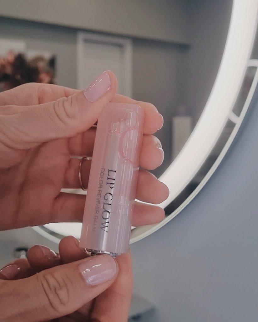 Dior Lip Glow bálsamo labios hidratante con tecnología color reviver balm. Mi opinión del bálsamo Dior Addict Lip Glow.
